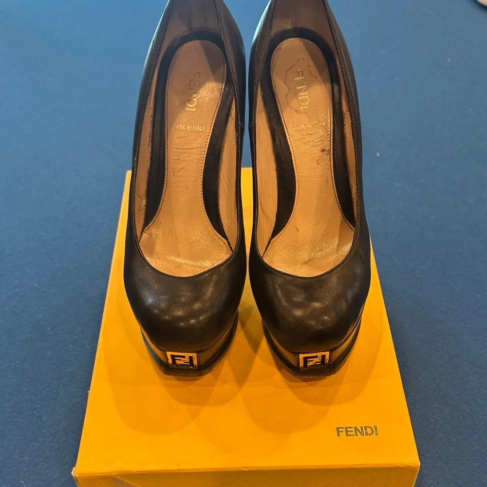 Fendi Black Leather Platform Pumps with Gold Logo Accent - Picture 1 of 8